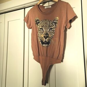 Daydreamer x Free People, Leopard Bodysuit Tee Shirt, Soft Brown,‎ Size XS